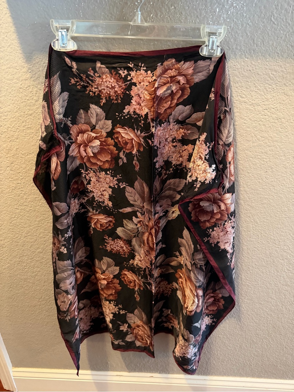 Lauren Ralph Lauren 100% Silk Scarf 30x32 Black Burgundy Floral Vintage